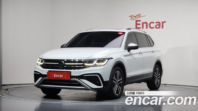 Volkswagen Tiguan 2.0 TSI Prestige - фото 0