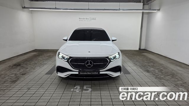 Mercedes-Benz E-Class W214 E300 4MATIC AMG Line - фото 2