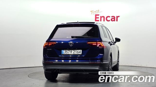Volkswagen Tiguan 2-го поколения 2.0 TDI Prestige - фото 3