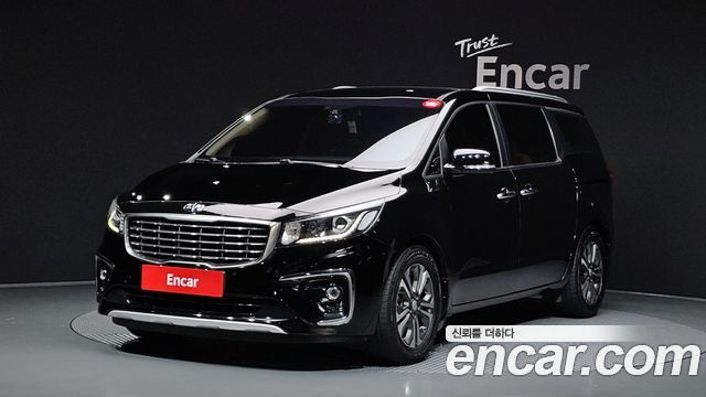 Kia Carnival Новый 9-Seater Luxury - фото 0