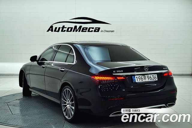 Mercedes-Benz E-Class W213 E350 4MATIC AMG Line - фото 2