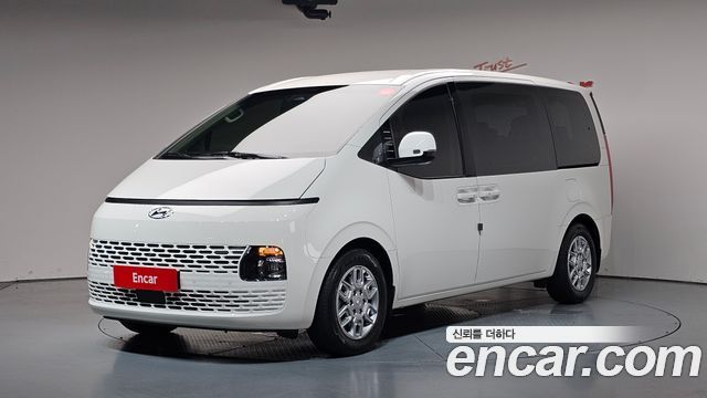 Hyundai Staria Tourer 11-Seater Modern - фото 0