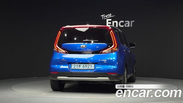 Kia Soul EV Noblesse - фото 3