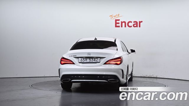 Mercedes-Benz CLA-Class C117 CLA220 AMG Line - фото 3