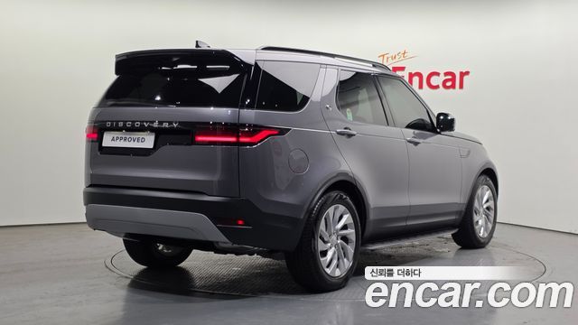 Land Rover Discovery 2.0 P300 S - фото 1