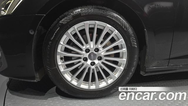 Audi A6 C8 40 TDI Premium - фото 4