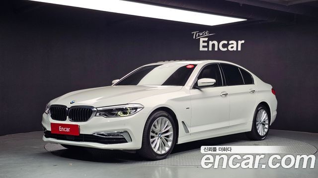 BMW 5-Series G30 520d Luxury Special Edition - фото 0