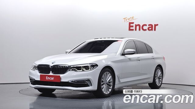 BMW 5-Series G30 530i Luxury Plus - фото 0