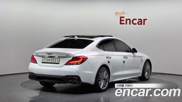 Genesis G70 2.0T Advanced - фото 1