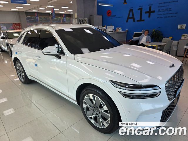Genesis GV70 e-AWD - фото 3