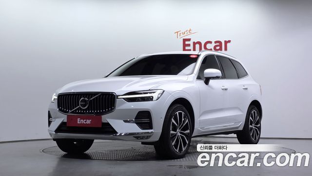Volvo XC60 2-го поколения B6 Ultimate Bright - фото 0