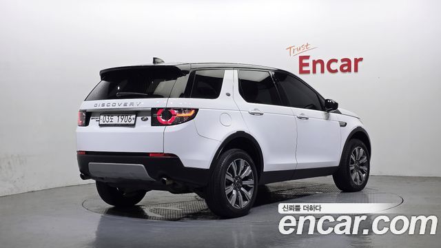 Land Rover Discovery Sport Sports 2.0 TD4 HSE Luxury - фото 1