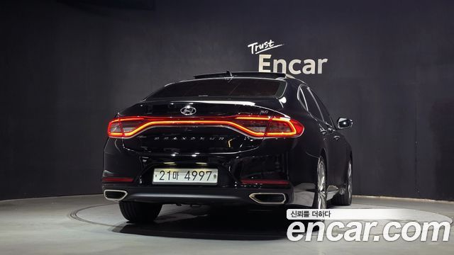 Hyundai Grandeur IG 3.0 Exclusive Special - фото 3