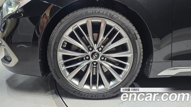 Hyundai Grandeur IG 3.0 Exclusive Special - фото 4