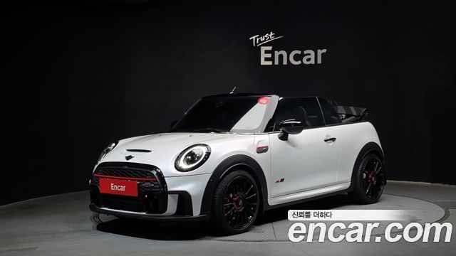 Mini Cooper Convertible JCW 3rd - фото 0