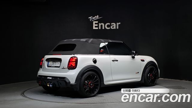 Mini Cooper Convertible JCW 3rd - фото 1
