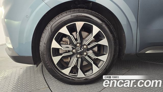 Kia Carnival 4-го поколения Gasoline 9-Seater Signature - фото 4