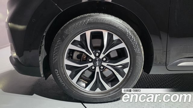 Kia Carnival 4-го поколения 9-Seater Signature - фото 4