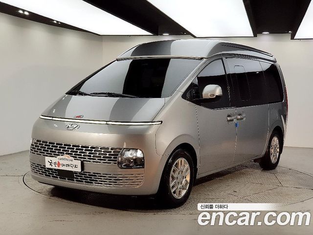 Hyundai Staria 2WD Camping Car Special Vehicle - фото 0