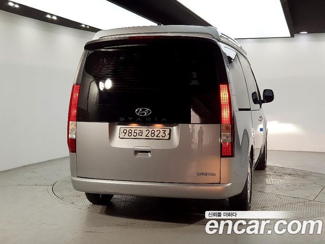 Hyundai Staria 2WD Camping Car Special Vehicle - фото 2