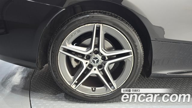 Mercedes-Benz C-Class W205 C200 Coupe - фото 4