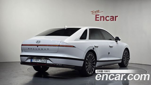 Hyundai Grandeur GN7, гибрид Calligraphy - фото 0