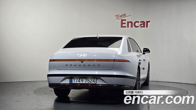 Hyundai Grandeur GN7, гибрид Calligraphy - фото 2