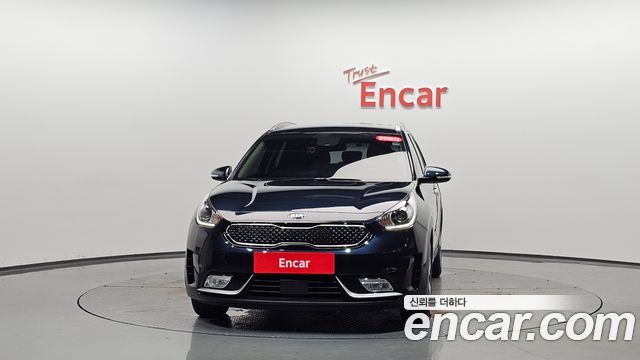 Kia Niro Prestige - фото 1