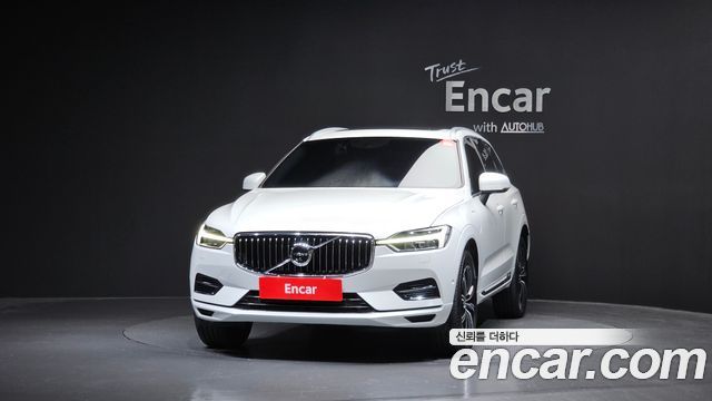 Volvo XC60 2-го поколения T8 Inscription - фото 2