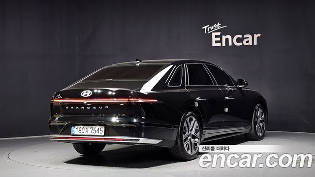 Hyundai Grandeur GN7 2,5 Gasoline 2WD Exclusive - фото 1