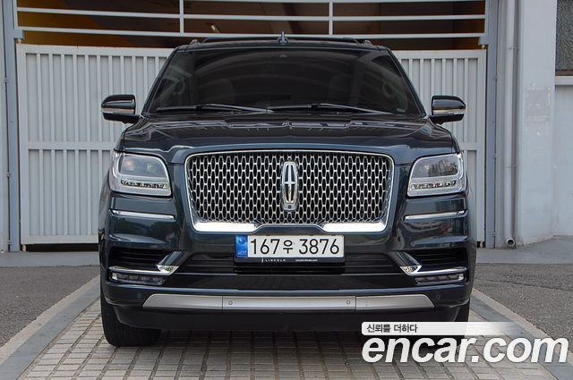 Lincoln Navigator 4-го поколения 3.5L - фото 0