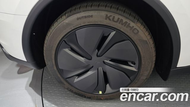 Tesla Model Y Premium RWD - фото 4