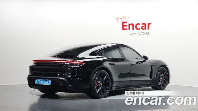 Porsche Taycan GTS - фото 1