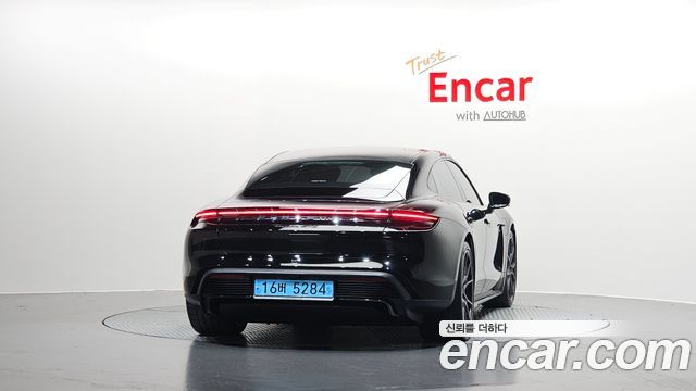 Porsche Taycan GTS - фото 3