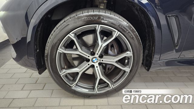 BMW X5 G05 xDrive 40i M Sport - фото 4