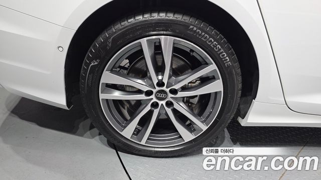 Audi A6 C8 45 TFSI Quattro Premium - фото 4
