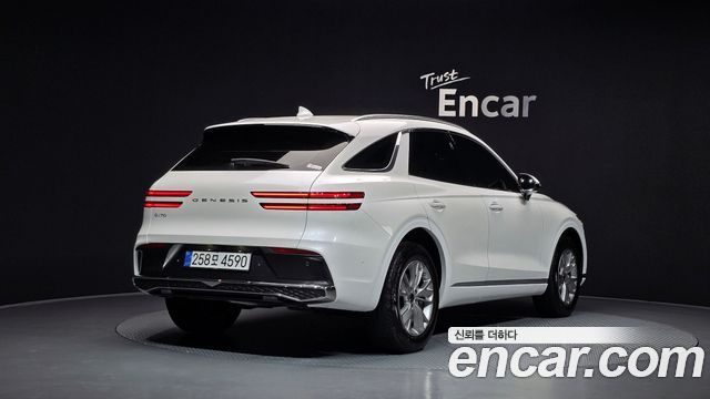 Genesis GV70 2.5T Gasoline 2WD - фото 1