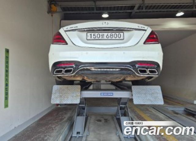 Mercedes-Benz S-Class W222 S63 AMG 4MATIC+ - фото 1
