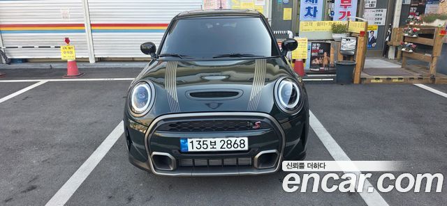 Mini Cooper 3Door Resolute Edition 3rd Gen - фото 0