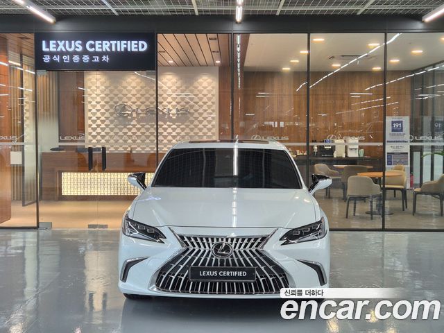 Lexus ES 7-го поколения Executive - фото 2