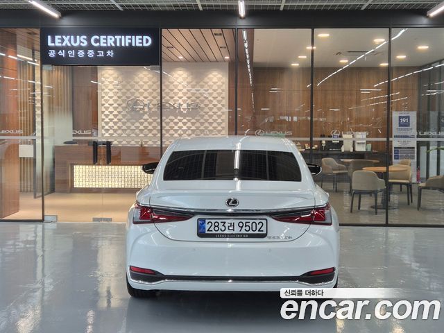 Lexus ES 7-го поколения Executive - фото 3