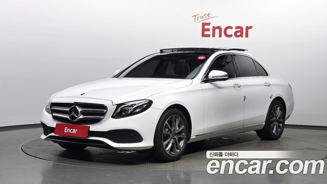 Mercedes-Benz E-Class W213 E300 4MATIC Avnatgarde - фото 0