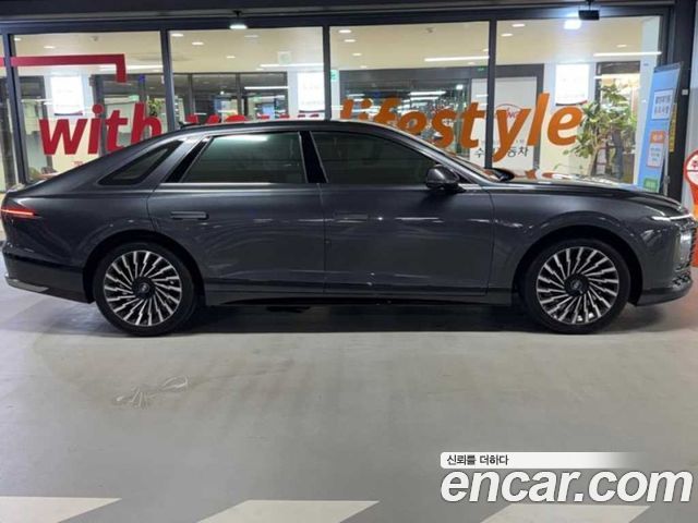 Hyundai Grandeur GN7, гибрид Calligraphy - фото 2