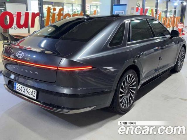Hyundai Grandeur GN7, гибрид Calligraphy - фото 3
