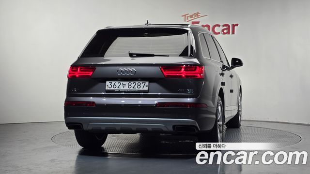 Audi Q7 45 TFSI Quattro - фото 3