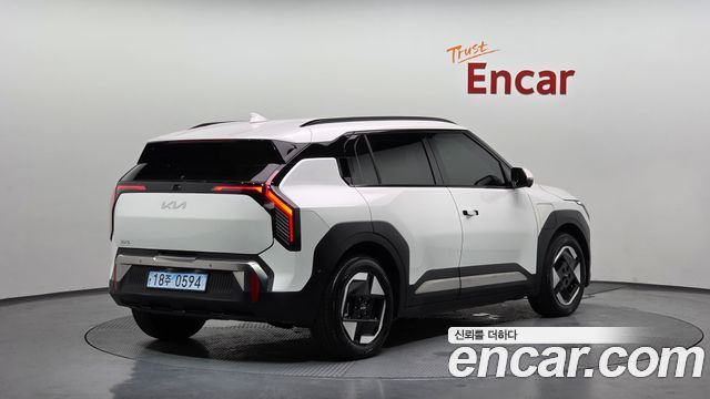 Kia EV3 Long Range 2WD Earth - фото 1