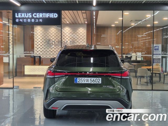 Lexus RX 5-го поколения Luxury - фото 3