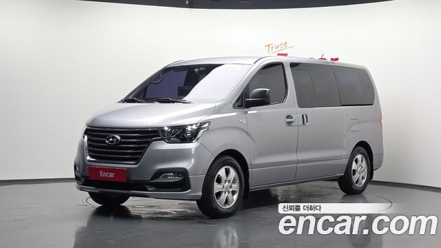 Hyundai Starex Новый Wagon 12-Seater Smart - фото 0
