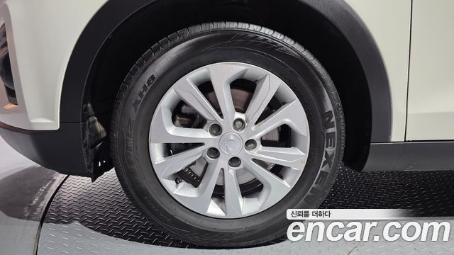 SsangYong Tivoli Gasoline 1.5 2WD V3 - фото 4