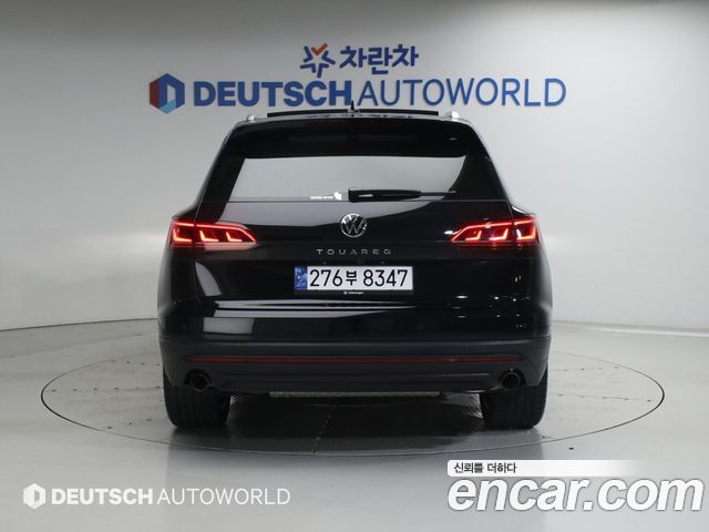 Volkswagen Touareg 3-го поколения 3.0 TDI Premium - фото 3